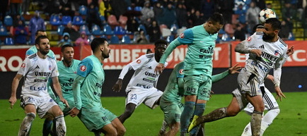 Liga 1 - Etapa 12: FC Botoșani - FC UTA Arad 2-1